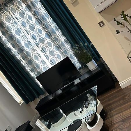 Luxurious 2 Bed Apartment Μπέντφορντ Εξωτερικό φωτογραφία