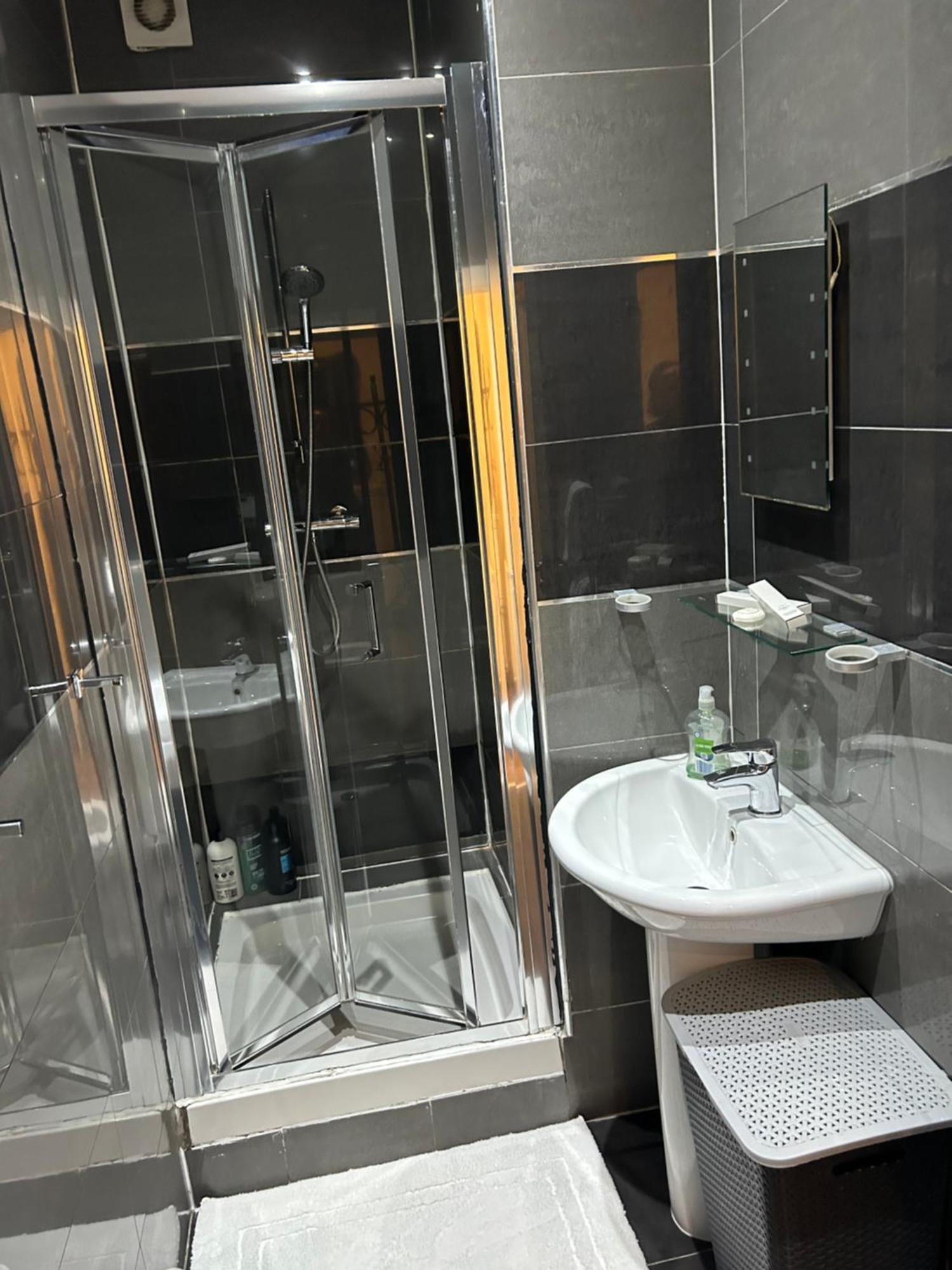 Luxurious 2 Bed Apartment Μπέντφορντ Εξωτερικό φωτογραφία